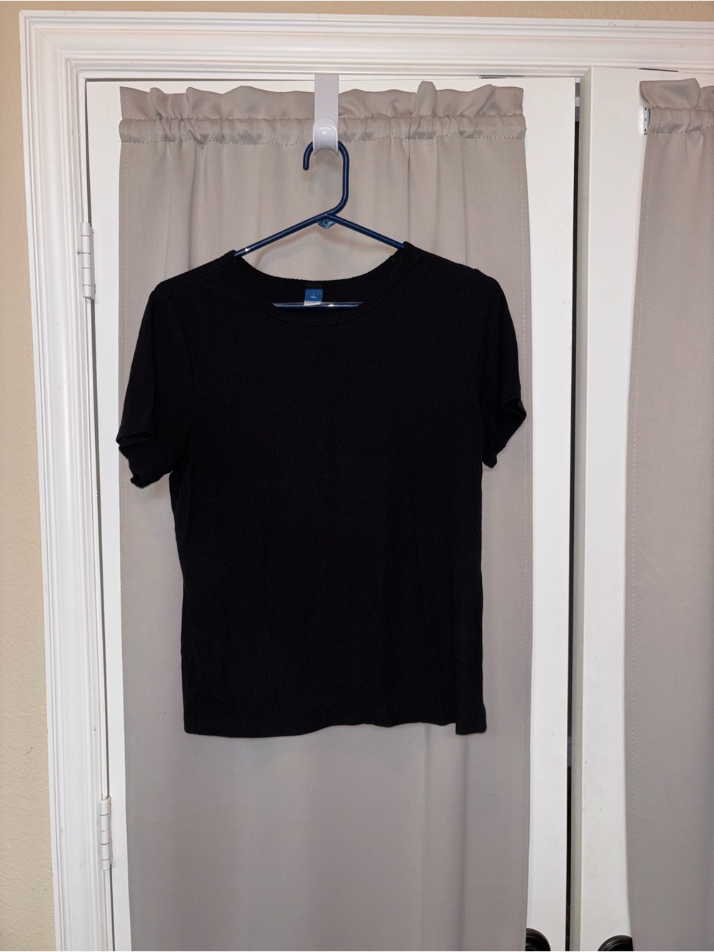 Old Navy Womens L Tall Black Ribbed Short-Sleeve Tee